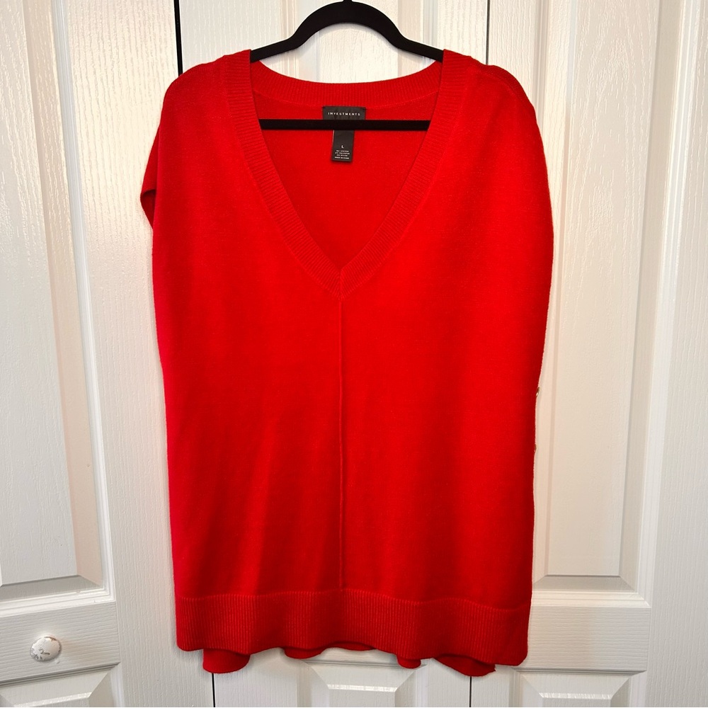 Investments Women’s Size Large Vest Tunic V-Neck Soft Red Sweater‎ Gold Buttons
